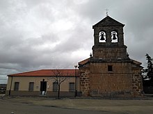 Fachada principal de la Iglesia de Barbadillo.jpg