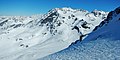 Le glacier depuis le col sous la pointe du Bouchet au sud avec au loin l'aiguille de Péclet.