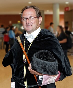 Rektor José M ª Martínez de Pison vid La Riojas universitet, Spanien.