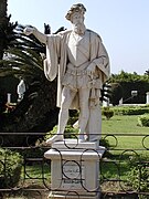 Statue au palais Antoniadis à Alexandrie.