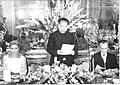 1978年，中国国务院总理华国锋在伊朗国王于德黑兰的国宴中发表讲话