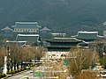 Gyeongbokgung et palais présidentiel (la Maison-Bleue).