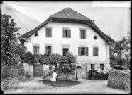 Maison villageoise en 1906.