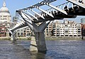 A londoni Millennium Bridge