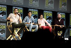 Balról-jobbra: Zachary Levi, Asher Angel, Jack Dylan Grazer és David F. Sandberg a Shazam! 2018-as Nemzetközi Comic Con promócióján. IMDB 8,0/10 (10 856 szavazat)