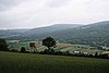 Blick vom Gebiet südlich von Unterweißenbrunn nordnordwestwärts zum Münzkopf und zum Holzberg