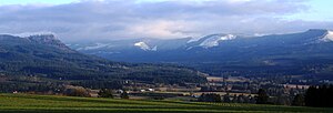 Holley and the surrounding upper Calapooia River valley