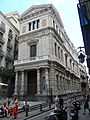 L'Escola de la Llotja, que és a es:Escuela Llotja.