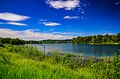 Vue du lac une journée d'été.