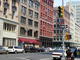 Esquinas da Hudson Street com North Moore Street em TriBeCa