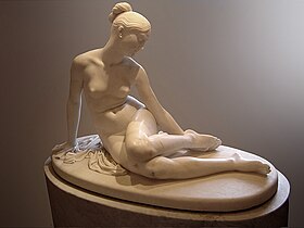 Ninfa atacada por un escorpión (c. 1845), de Lorenzo Bartolini (Louvre)