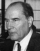 Confidences de François Mitterrand (cropped).jpg