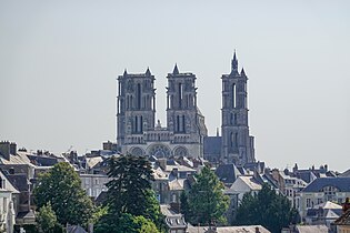 La cathédrale dans la ville haute.