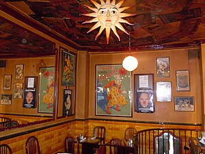 L'intérieur du Clown-Bar.