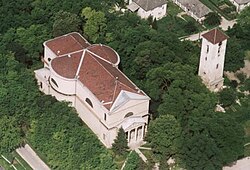 Római katolikus templom és Csonka-torony