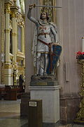 Estatua de San Luis Rey.