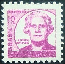 A Brazilian postage stamp, square, in violet color, featuring an image of Eunice Weaver.