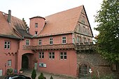 Johann-Casimir-Bau, gut erkennbar die vermauerte Balustrade im Obergeschoss