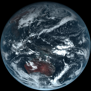 The first true-color PNG image from Himawari 8 on January 25, 2015