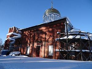 L'église Saint-Alexandre-Nevski en cours de restauration (2013).