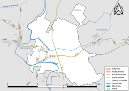 Carte en couleur présentant le réseau hydrographique de la commune