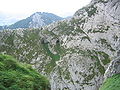 Arista d'Ezkilar, vista des de la cova de Mari.