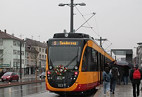 Trajno sur Stadtbahn-linio S42 de Hajlbrono