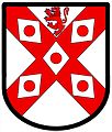 5 rustros—argento; em um sautor gules cinco rustros argento, no chefe um leão rampante do segundo (gules)—Dalrymple de Woodhead, Escócia