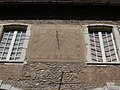 « Second » cadran solaire, dans la cour d'honneur, avec la devise de la famille Prunier de Saint-André Turris mea Deus (Dieu est ma tour) placé face au donjon du château.