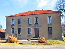 The town hall in Varize