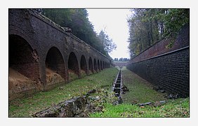 Dry moat, Fort de Leveau