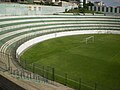 Interior do estádio, lado esquerdo e gol antes da reforma.