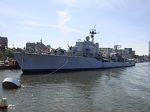 Jagaren HMS Småland (J19).