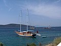 Two-masted cruise ship