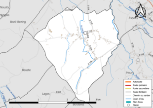 Carte en couleur présentant le réseau hydrographique de la commune