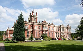 Crewe Hall (Südfassade)