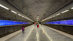 Het ondergrondse station uit 1994 in 2014