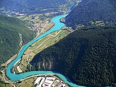 Opstemmet sø ved Most na Soči ved Idrijcas udmunding