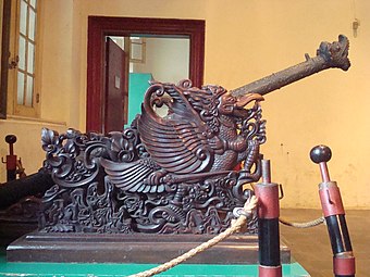 Meriam coak soprannominato "Cannone Cirebon" del Jakarta History Museum.