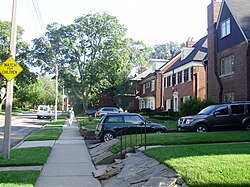 Lascelles Boulevard in Chaplin Estates