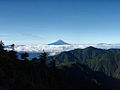 山頂より南に富士山を望む