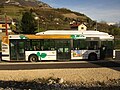 Photographie en couleurs d’un bus du Stac, roulant au gaz, en mars 2017.