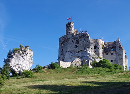 Замок с южной стороны