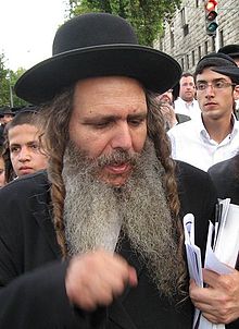 Rabbi Shalom Arush cropped photo.jpg