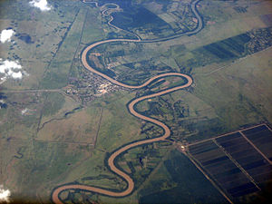 グアモ・エンバルカデロを流れるカウト川