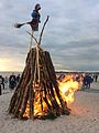 Vreugdevuur met een heks voor Sankthansaften, Stillinge Strand, Slagelse