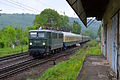 242 151 mit einem Sonderzug der Centralbahn bei Sinn auf der Dillstrecke