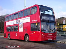 Un modello Alexander Dennis Enviro 400 in servizio a Londra