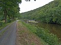 Canal de Nantes à Brest (Hyères canalisée) ; l'écluse de Kergoff en Cléden-Poher ; le côté droit de la photographie est en Saint-Hernin.