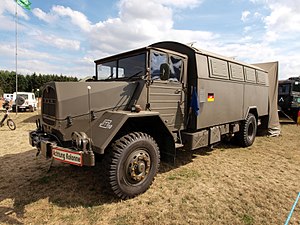 MAN 630 auf der War and Peace Show (Juli 2010 in Kent, England)